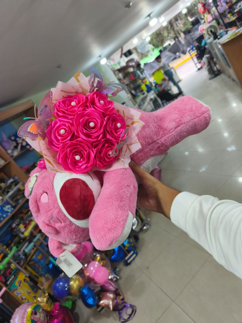 Rosas eternas y lotso