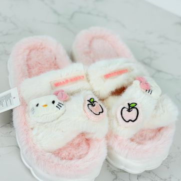 Imagen del producto PANTUFLA HELLO KITTY 