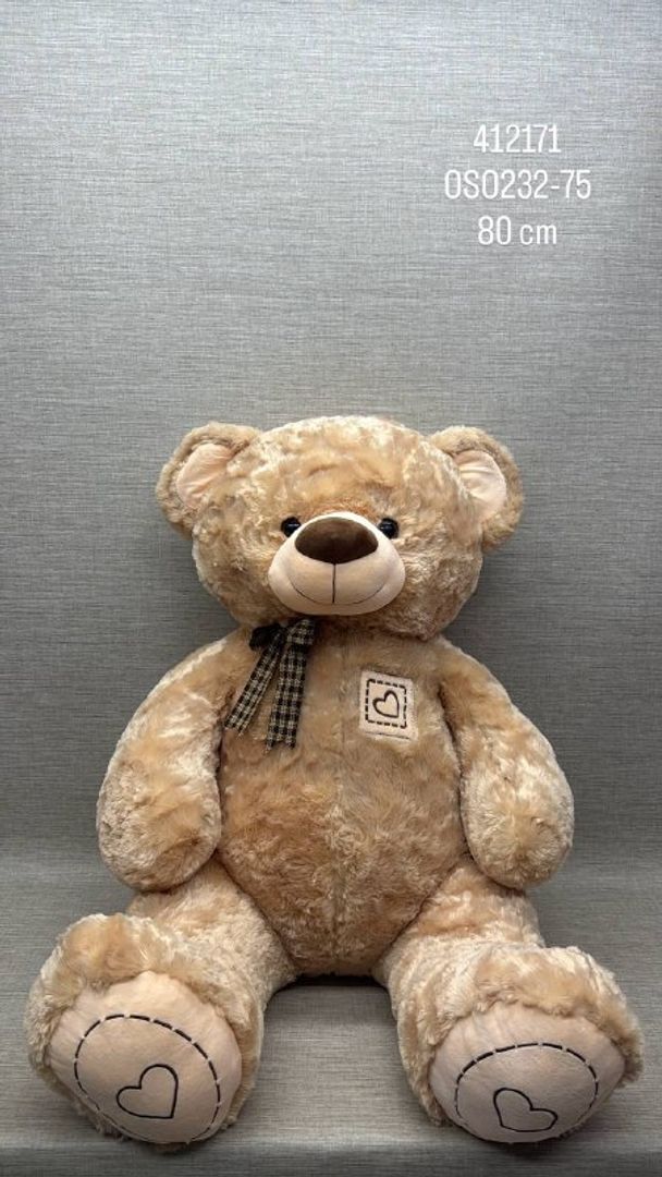 OSO BEIGE CON DETALLES DE CORAZONES 80 CM