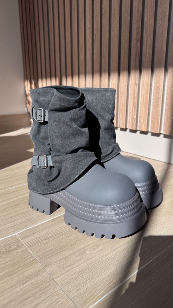 BOTAS JEAN GRIS DENIM 