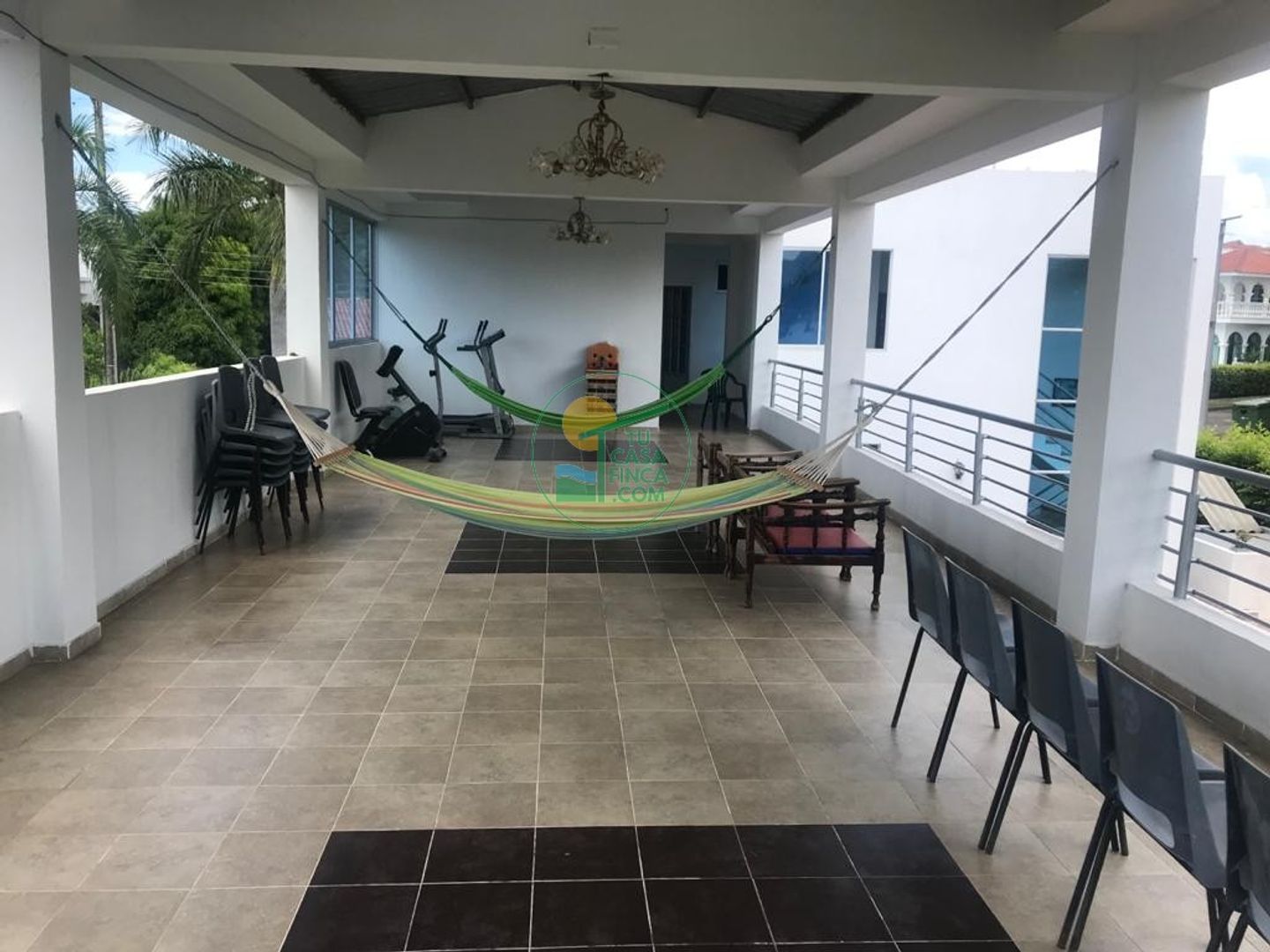 MELGAR  |12 PERSONAS