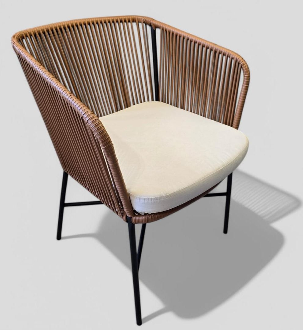 SET MESA EN CONCRETO Y SILLAS