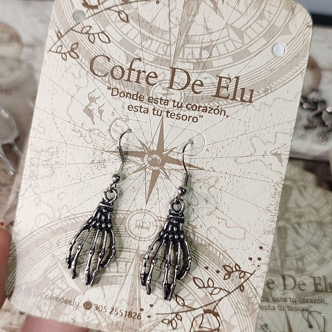 ARETES MANO ESQUELETO