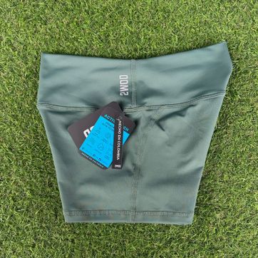 NUEVO BOOTY SHORT SKY VERDE HADE - imagen 1