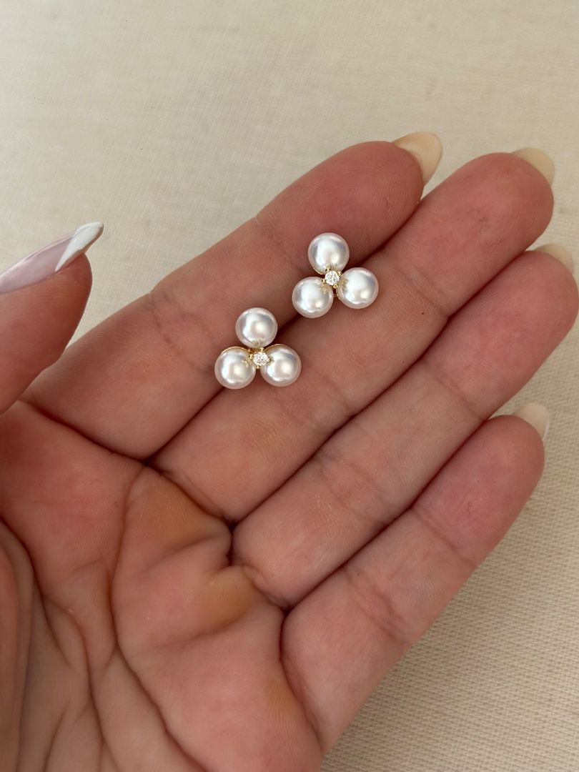 Arete tres perlas 