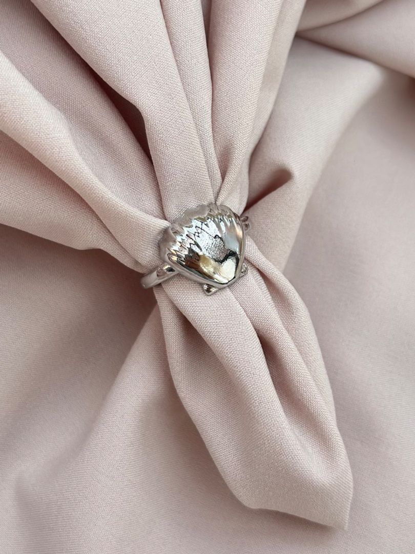 Anillo concha plateada 