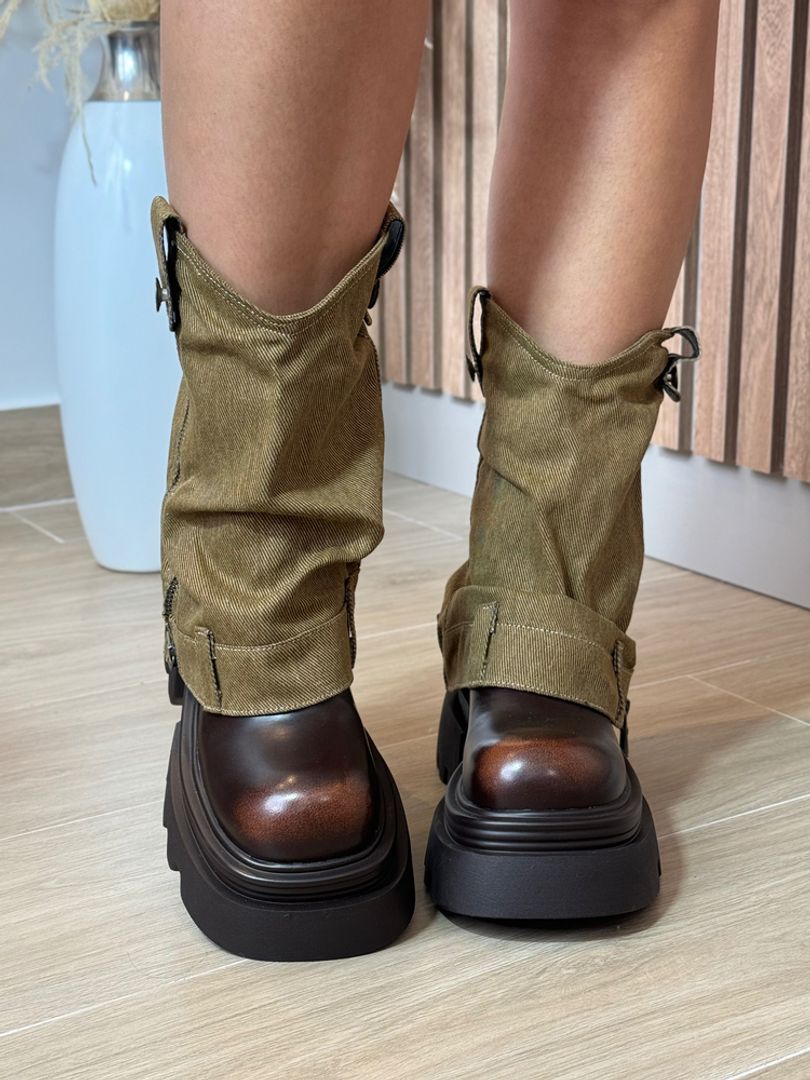 Botas Denim Punta brillante 