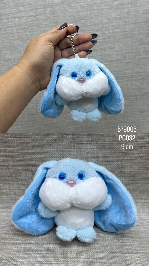 LLAVERO DE CONEJITO AZUL 9 CM