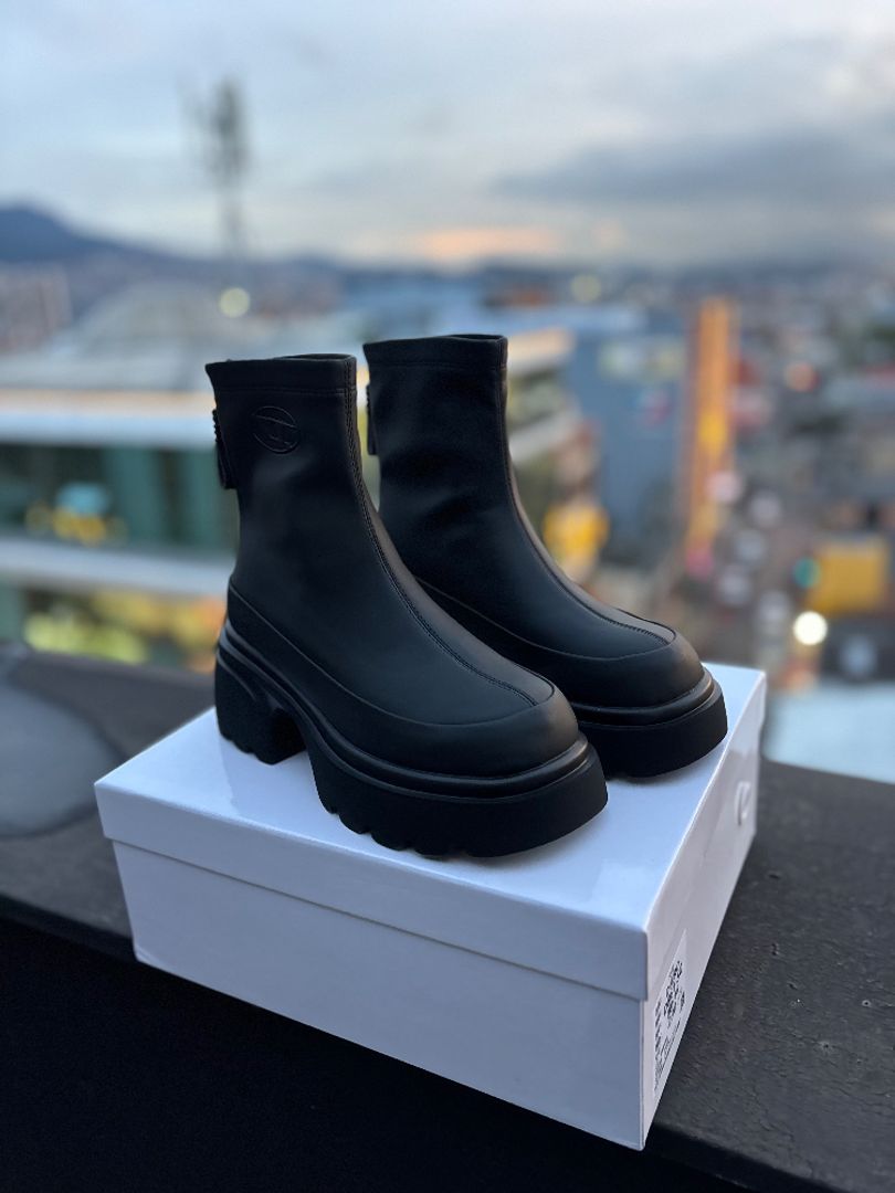 BOTA TIPO DIESEL NEGRA 