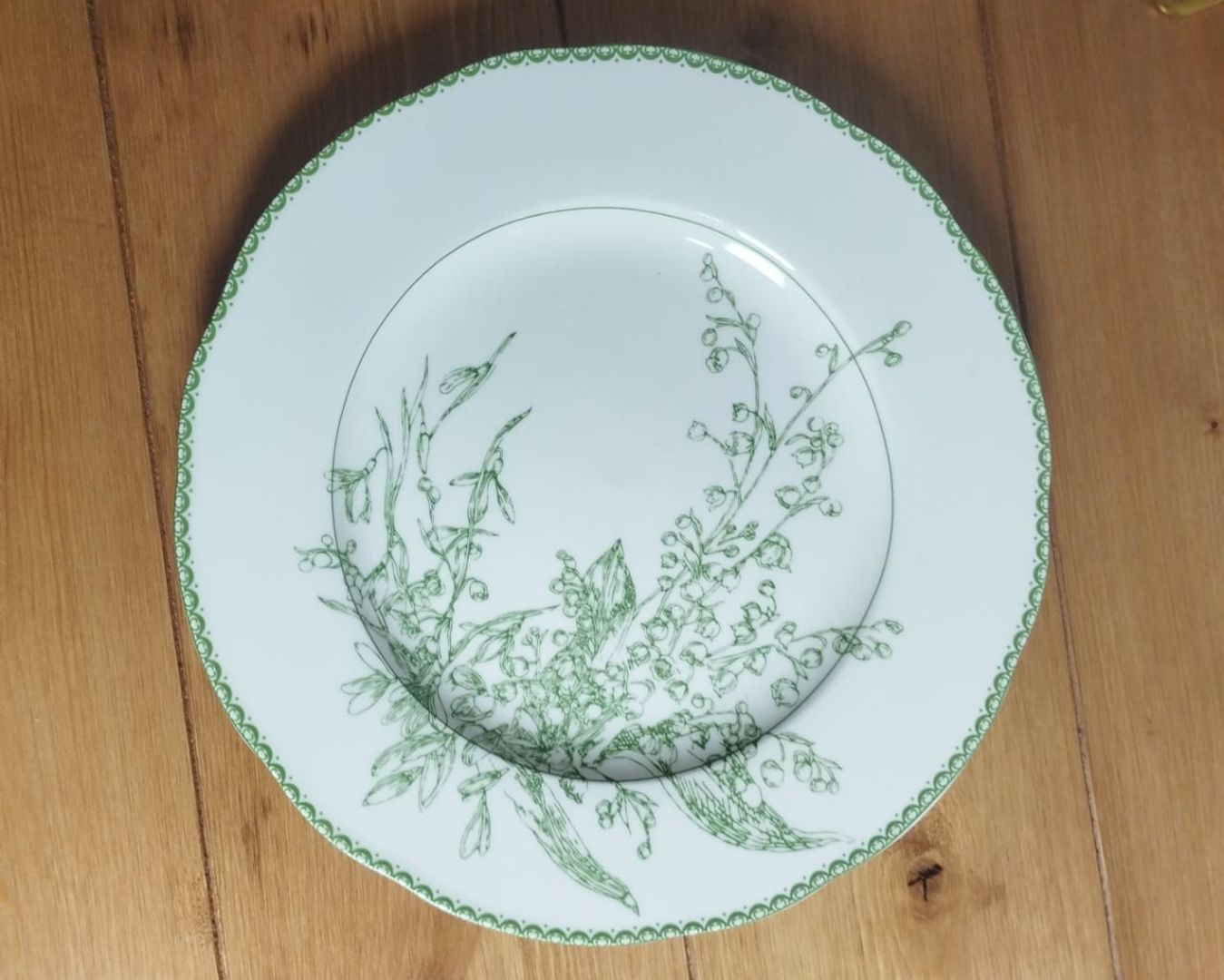 VAJILLA LIRIOS DEL VALLE