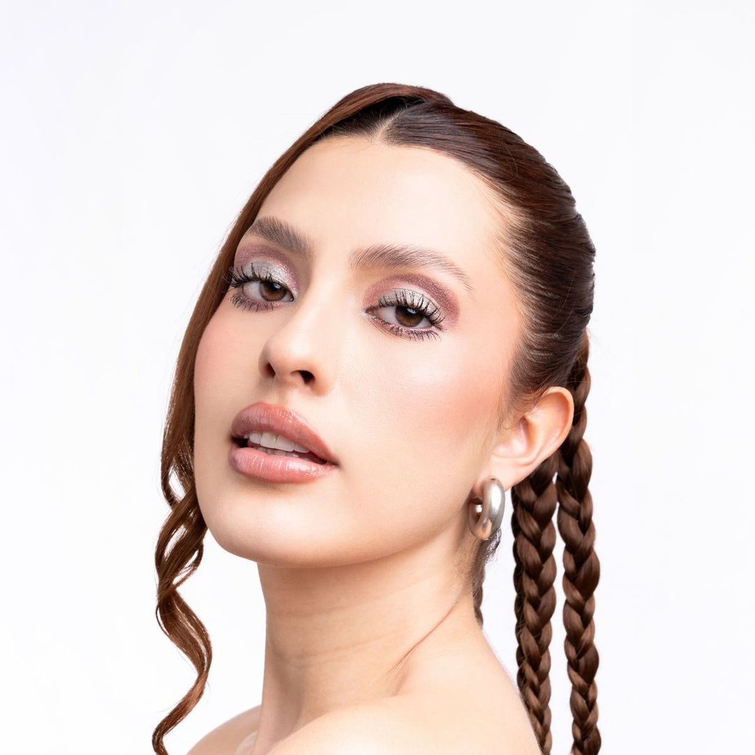 SOMBRAS CREMOSAS EN BARRA ATENEA