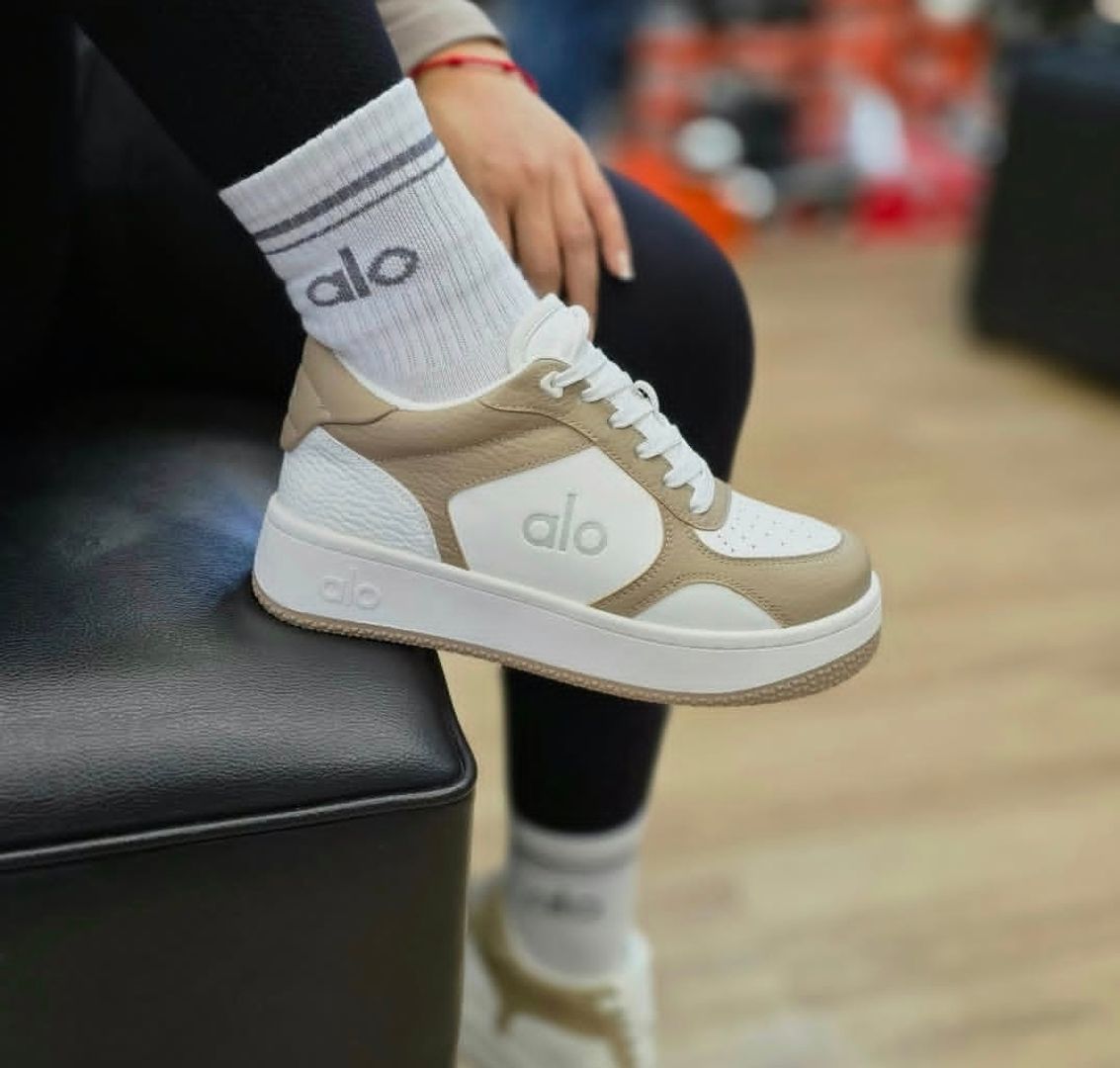 alo x 01 Classic Brown