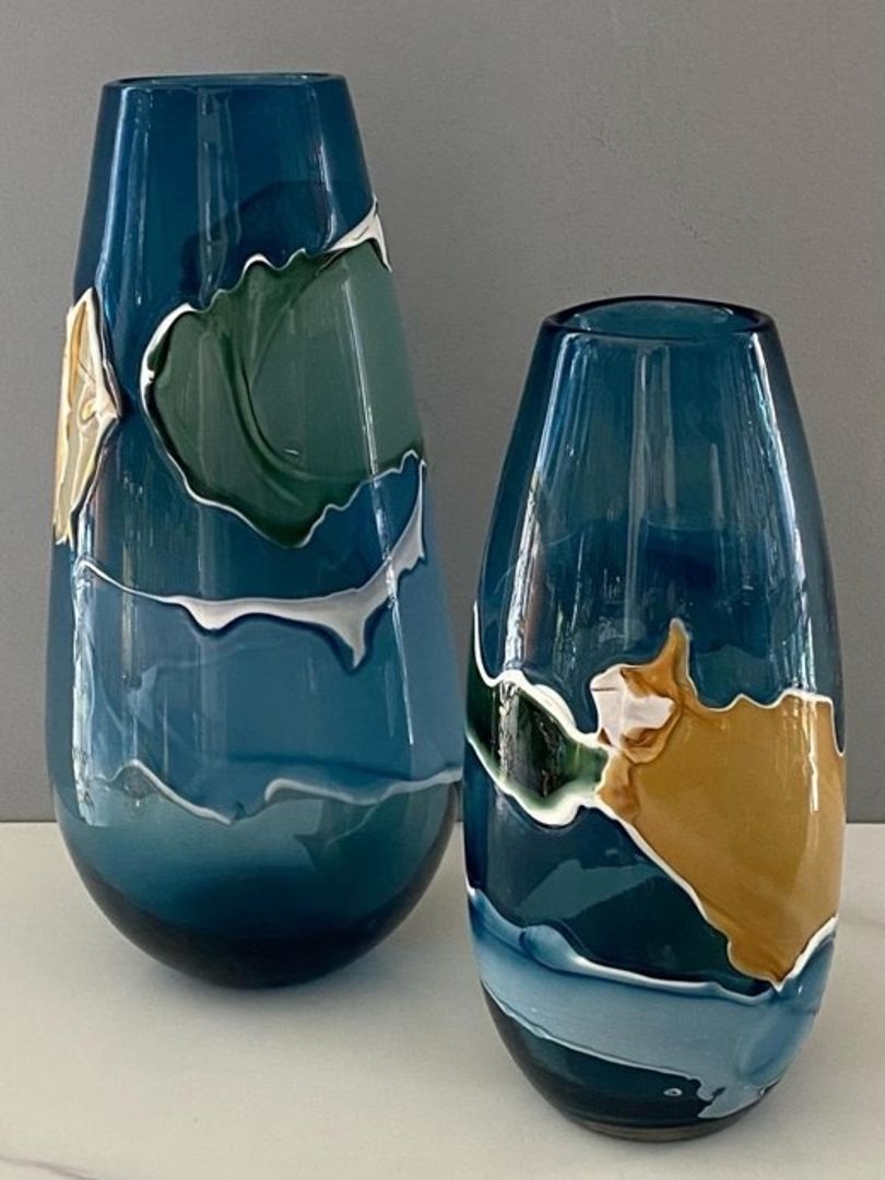 Floreros de cristal.