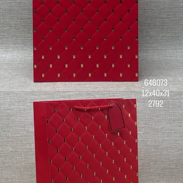 Imagen del producto BOLSA DE REGALO SURTIDO 12X40X31 CM