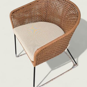 SILLA CÚBICA  - imagen 1