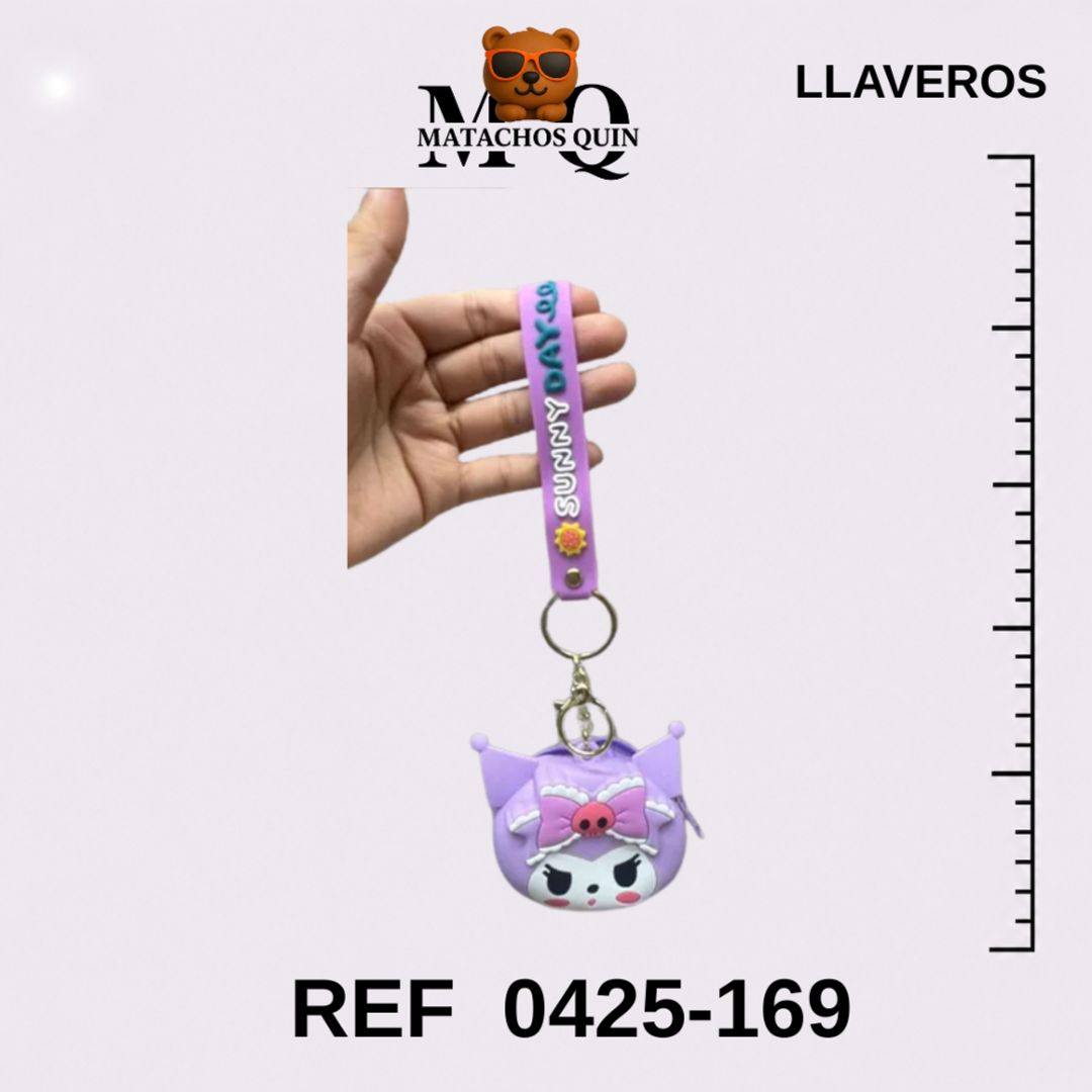 LLAVEROS TIPO MONEDERO DE KUROMI SURTIDA