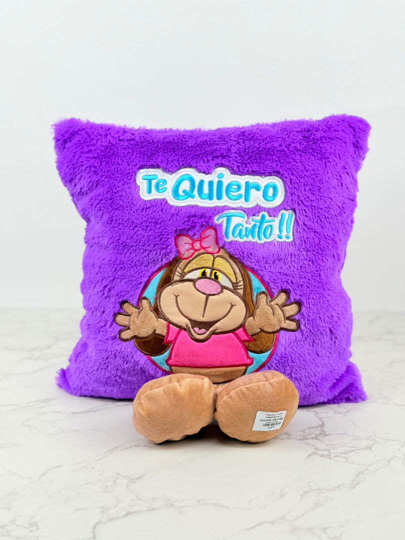 COJINES DE PATAS 40*40