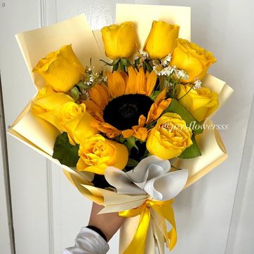 Imagen del producto x10 rosas y girasol