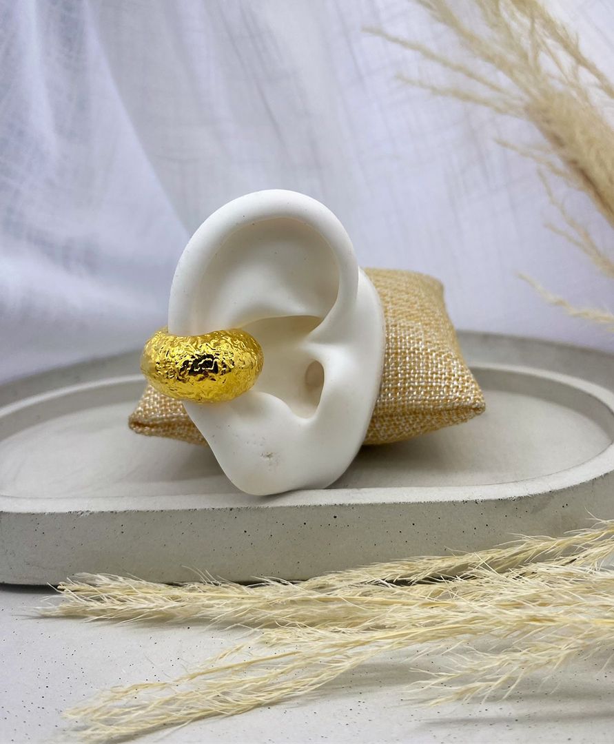 Earcuff, bronce con pqueño baño de oro 