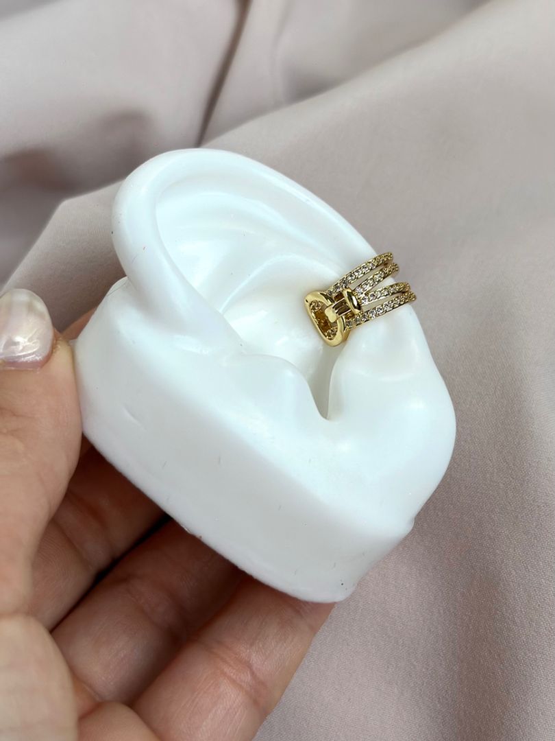 Earcuff circonias dorado 