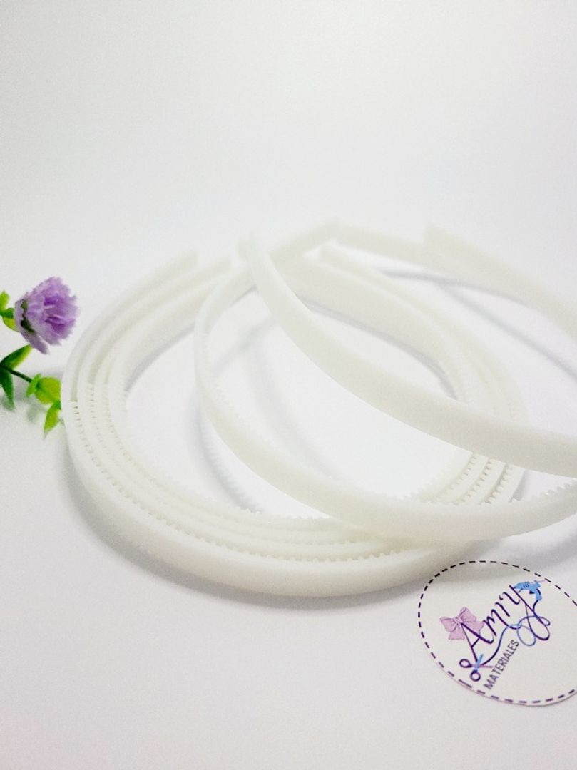 Unid. Balaca con dientes 1cm plana