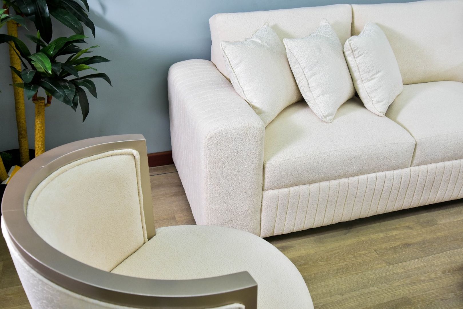 SOFA SILVER + 2 SILLAS NOVA TAPIZ BEIGE	