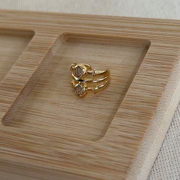 Imagen del producto Earcuff dorado circon 