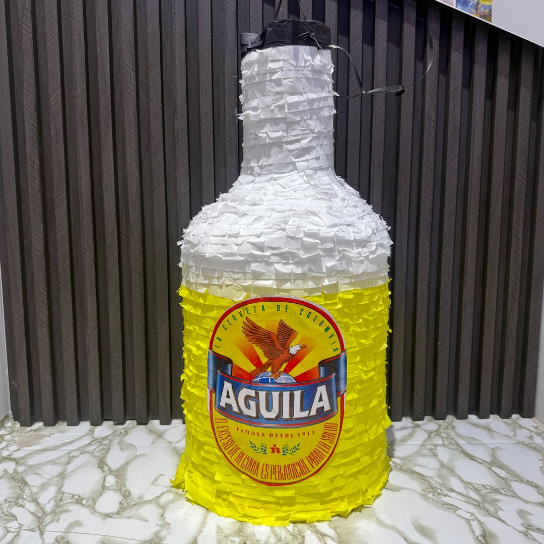 PIÑATA DE BOTELLAS