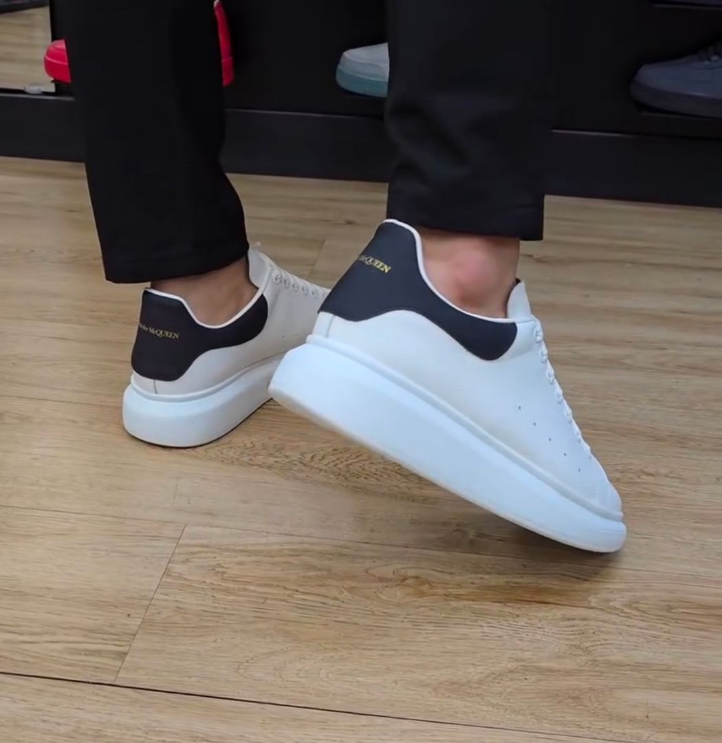 Alexander Mcqueen Clásico 