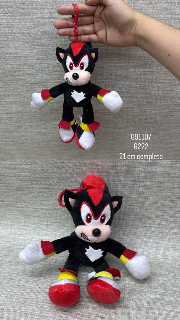 LLAVERO DE FAMILIA DE SONIC 21 CM