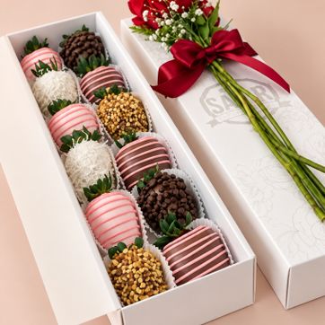 Imagen del producto FRESAS X 12 + 4 ROSAS 