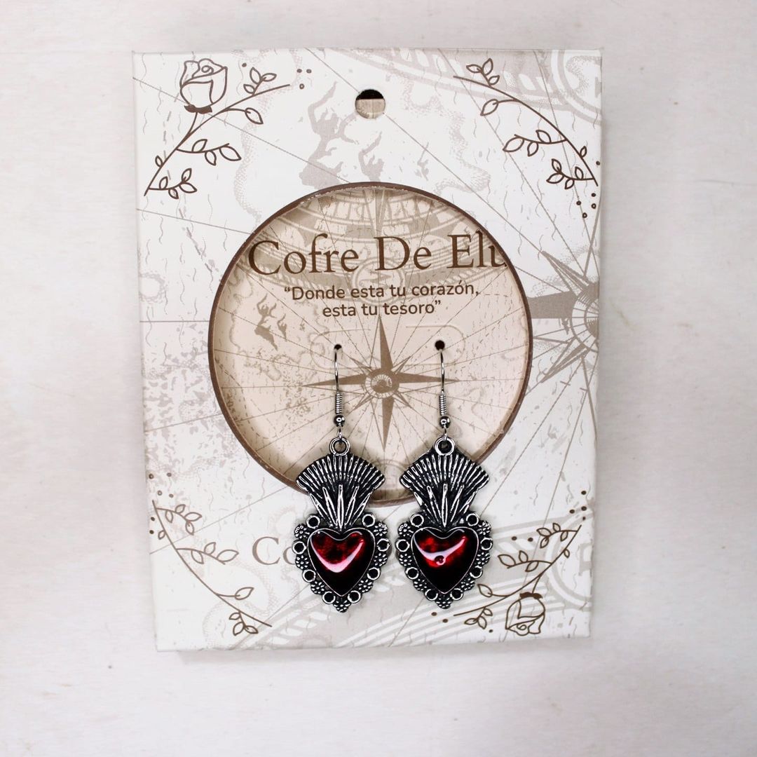 ARETES CORAZON VINO