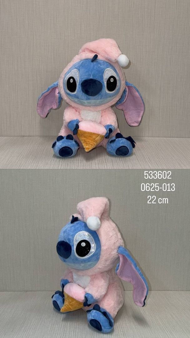 STITCH CON PIYAMA Y BARQUILLA 22 CM