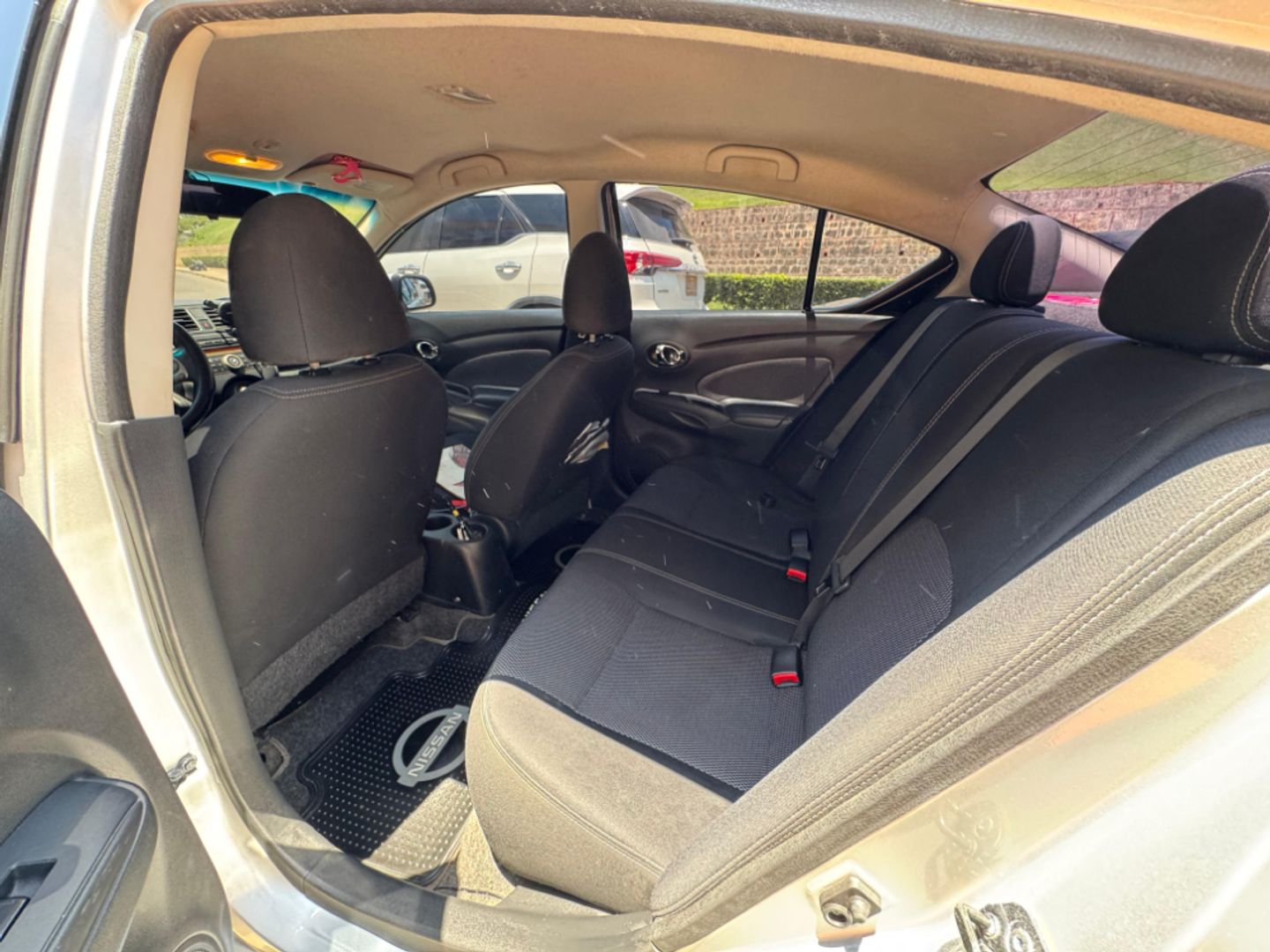 NISSAN VERSA 1.6L AUT ADVANCE 2015