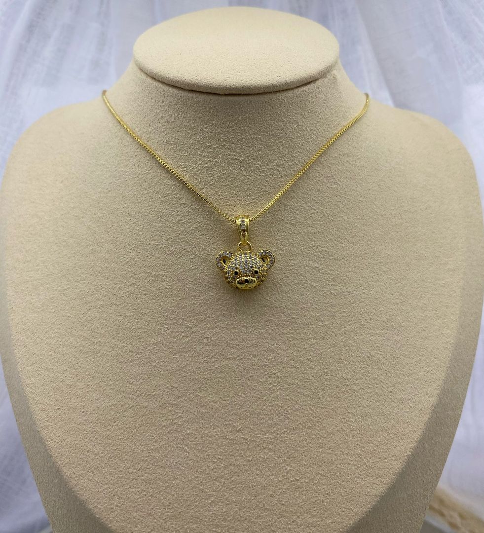 Dije oso, blanco, dorado, covergold 