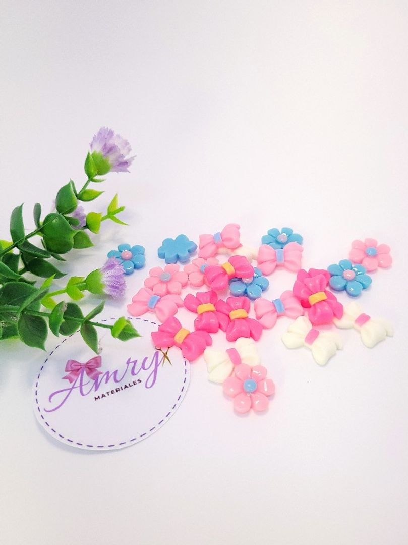 24 Apliques Resina Varios