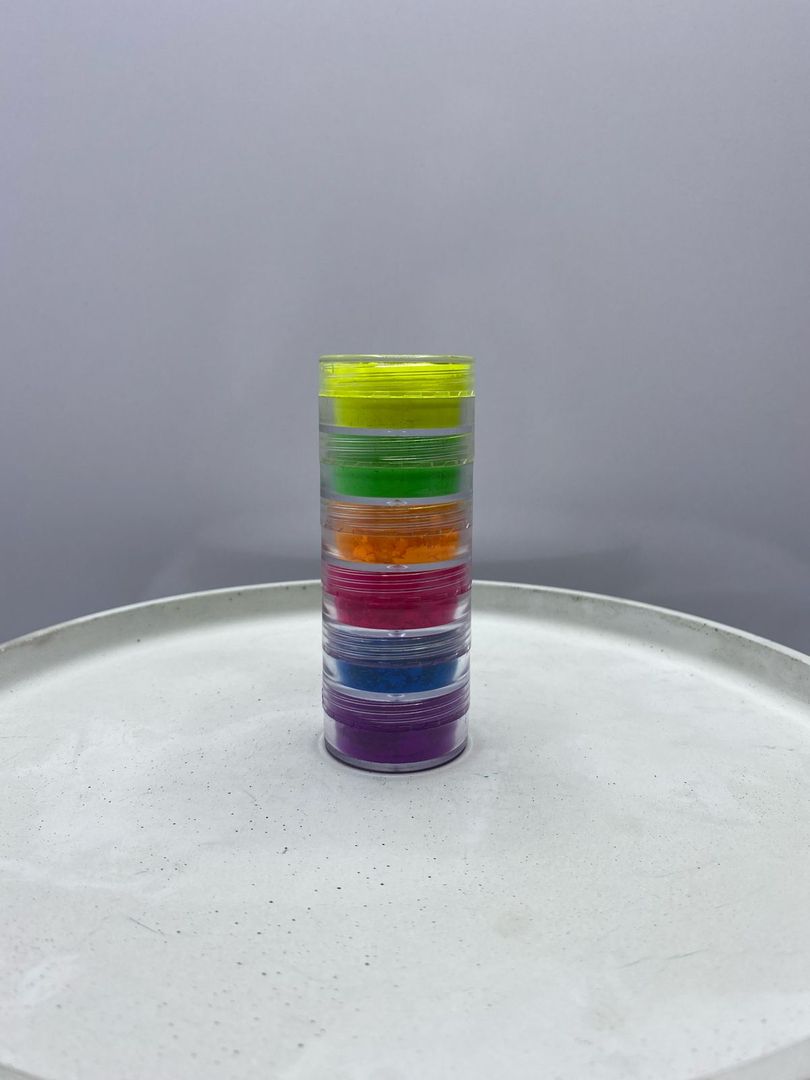 Torre de pigmentos, color neón 
