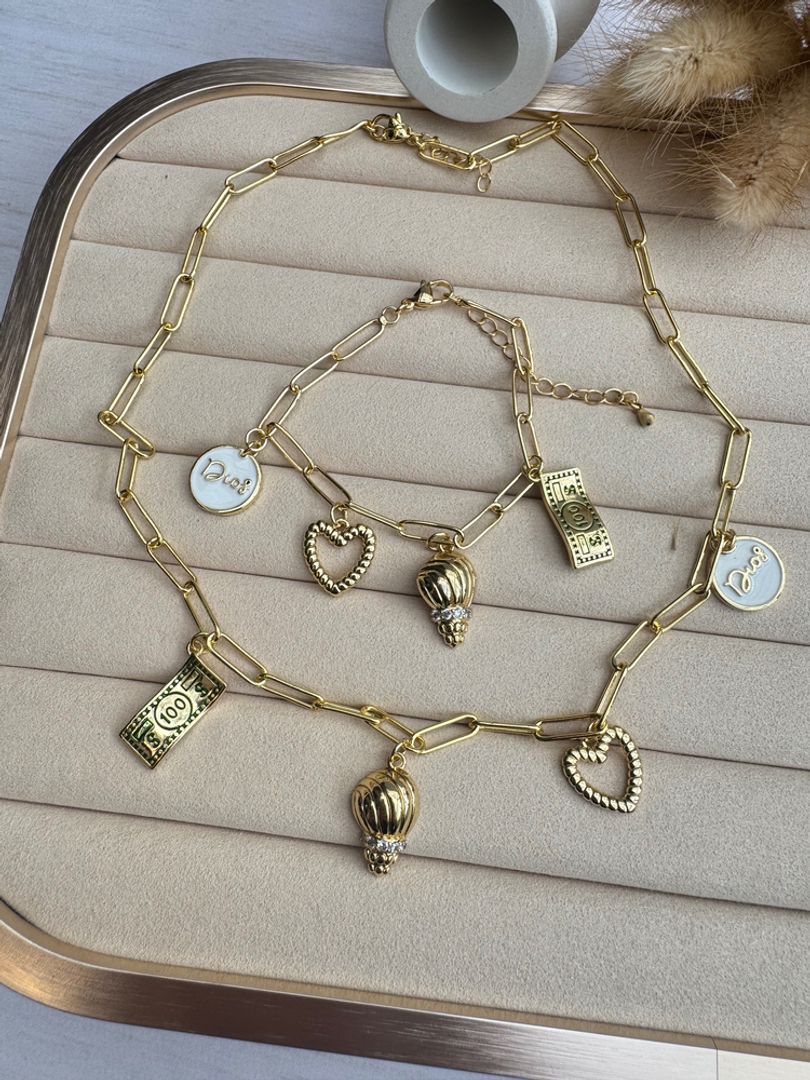 Set propósitos de pulsera y cadena con dijes 