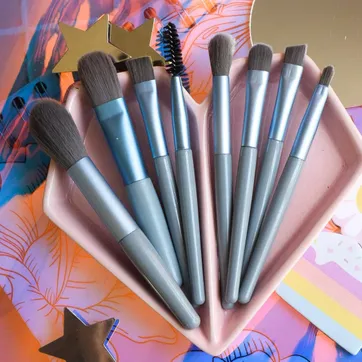 Set de brochas BPN Clásicas x 8 Piezas Cartuchera Aro Plástica - imagen 1