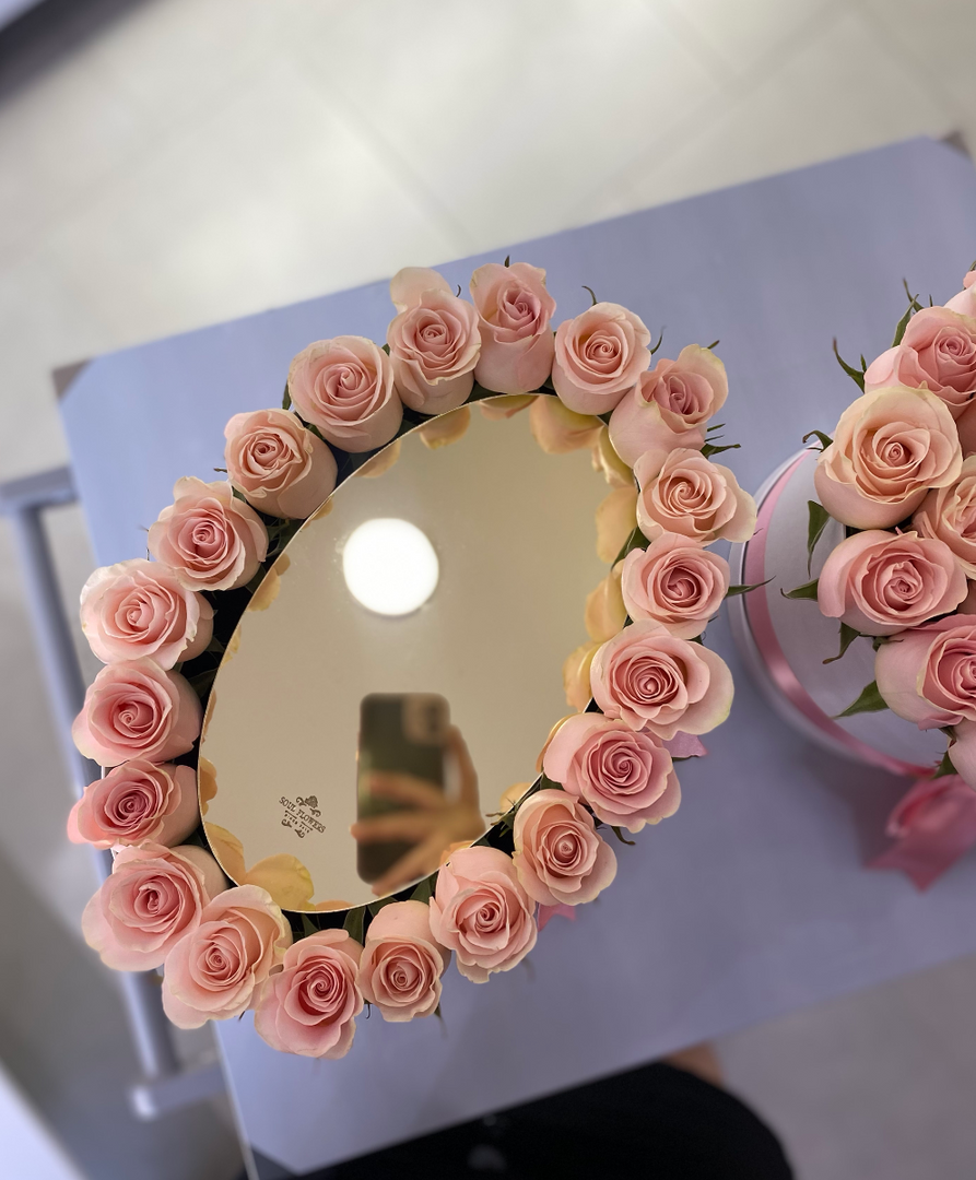 MIRROR FLOWERS