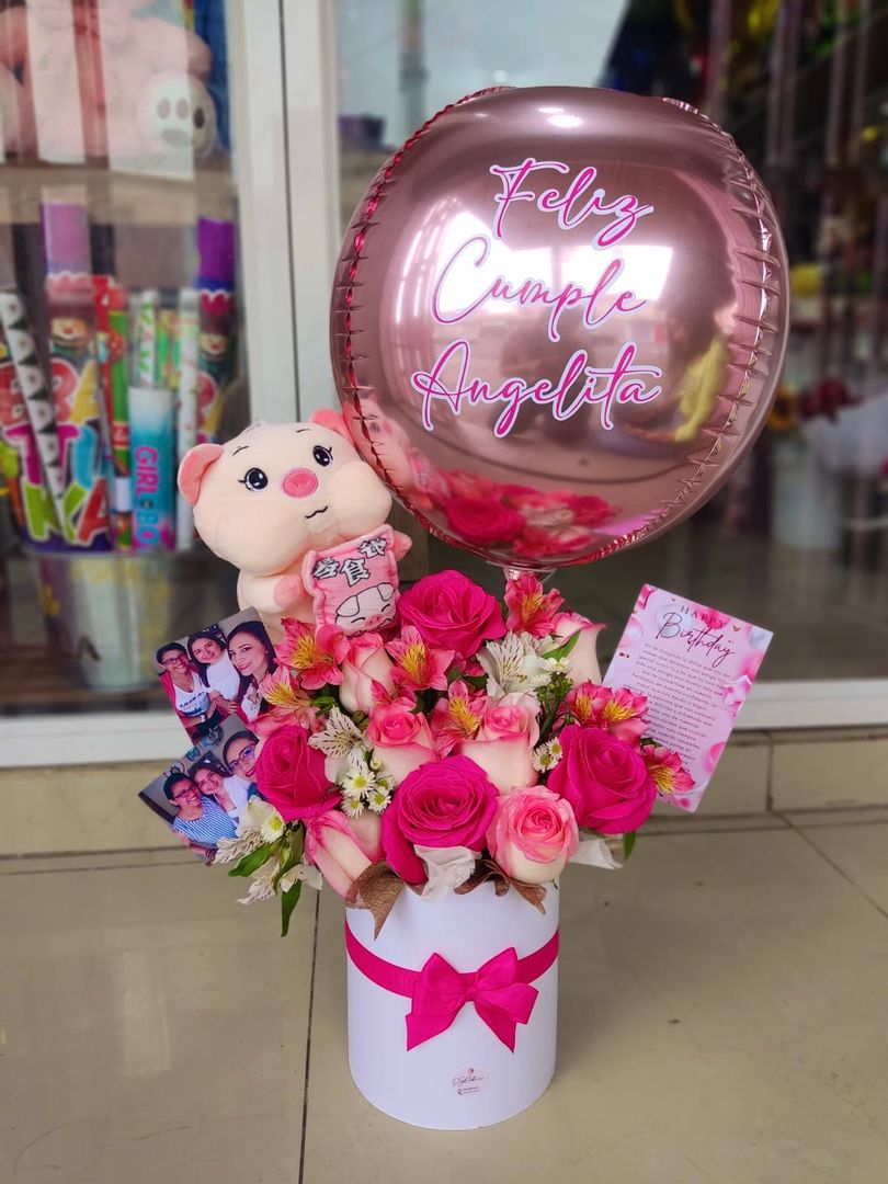 Box de rosas y peluche, globo personalizado 