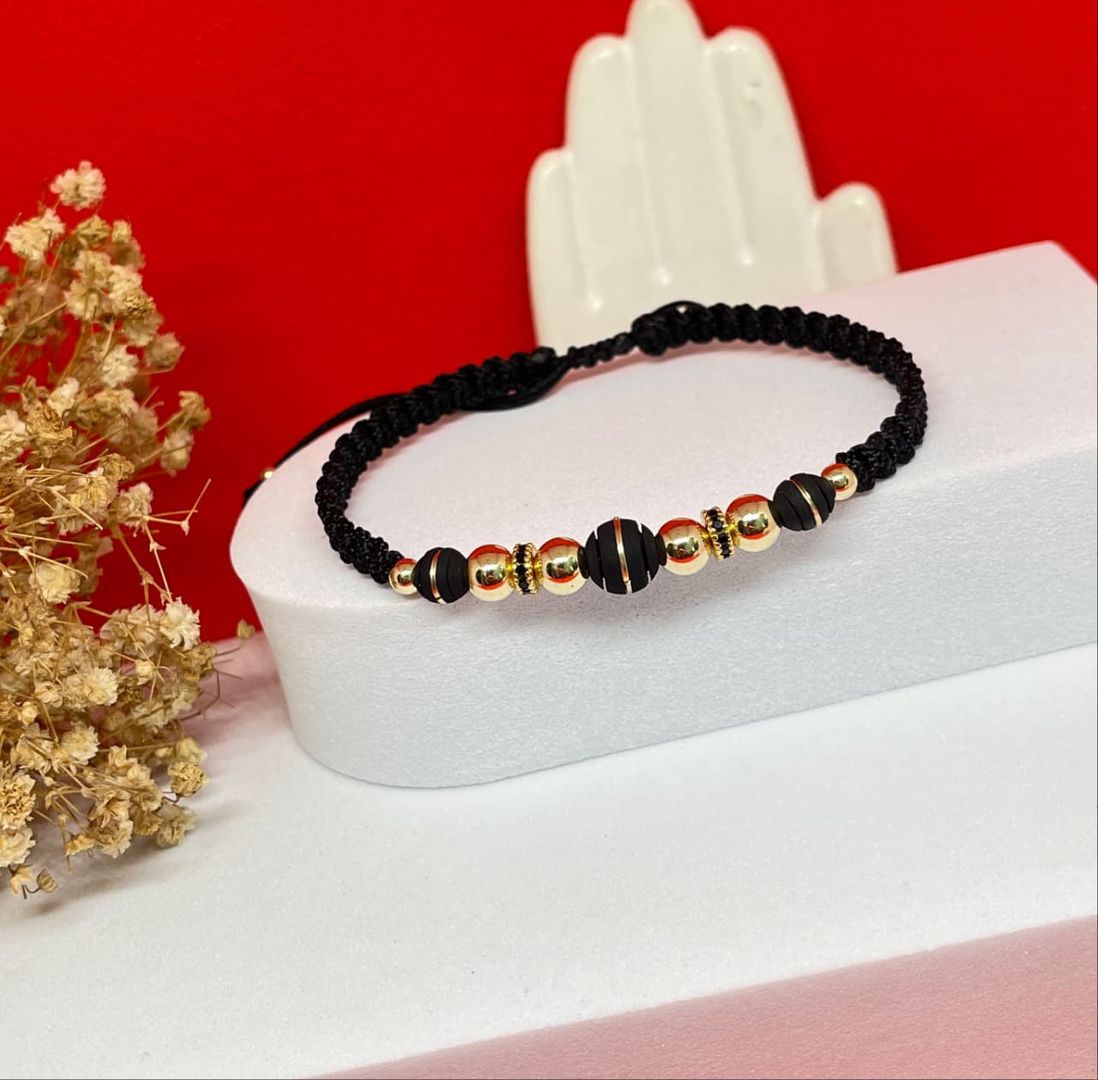 Pulsera balin liso6mm y 4mm rondel 5mm negro y neopreno argollado 8mm y 6mm
