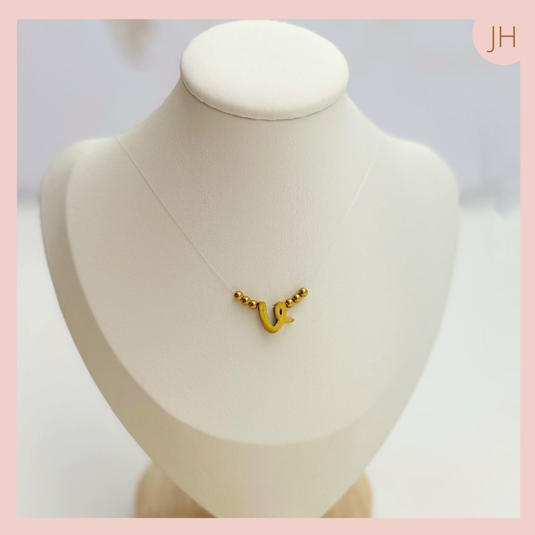 Collar Invisible Inicial V en Acero 