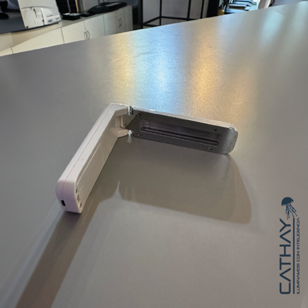  LAMPARA PORTATIL ESTERILIZADORA