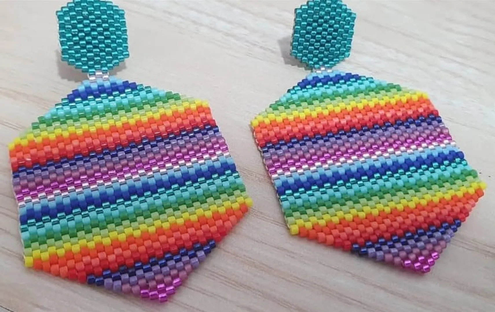 Areta Hexágono Líneas Miyuki
