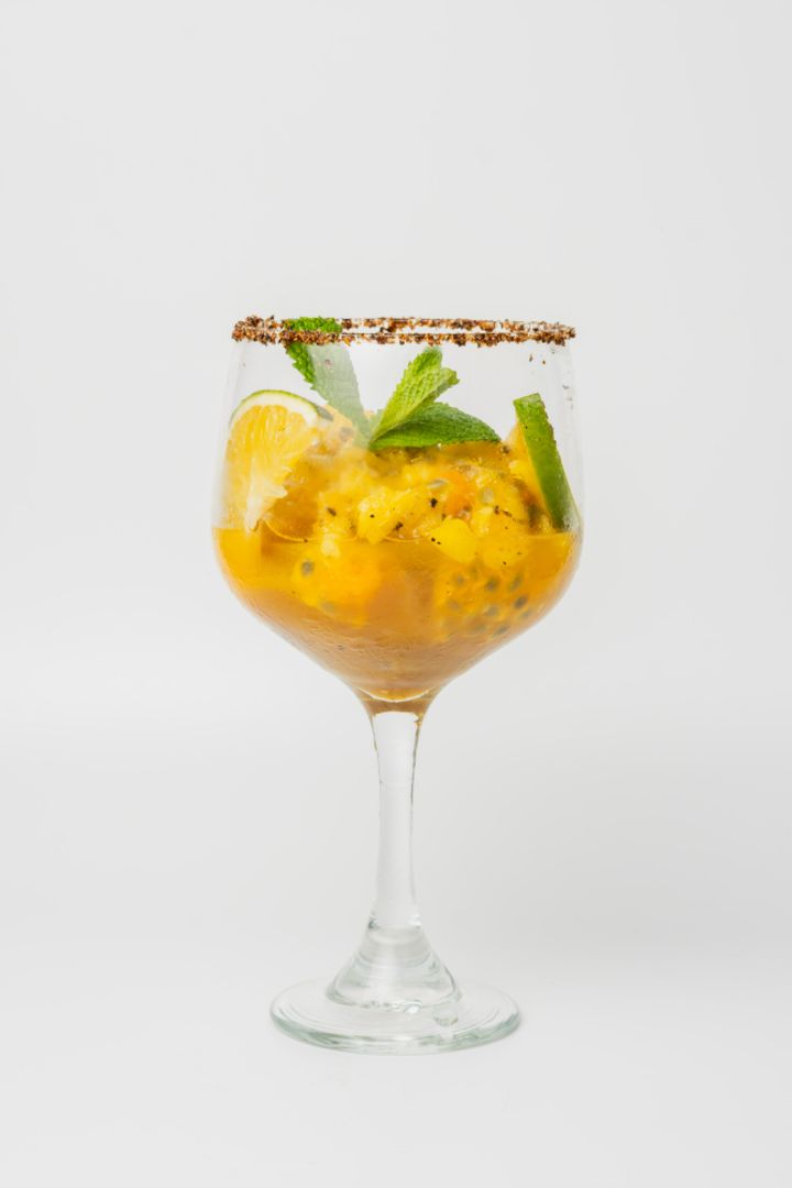 Chelada de Maracuyá, mango y lulo