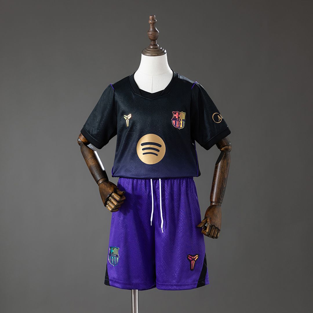 Barcelona 2026-27 Fan Niño