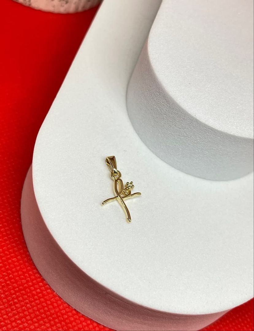 Dije Fe silueta  micro circon cristal