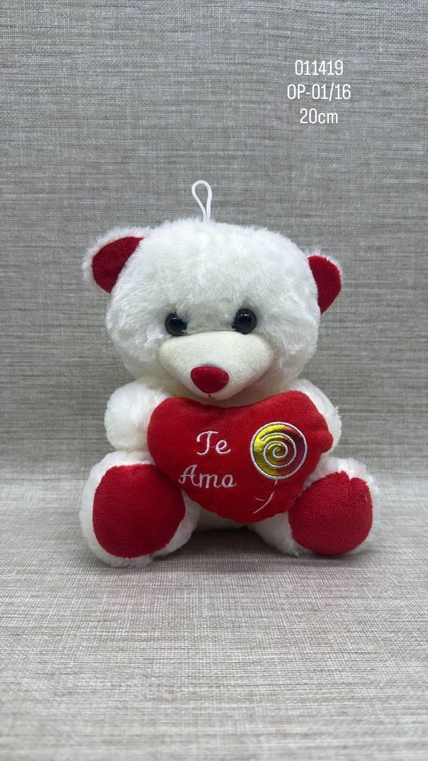 OSO CON CORAZON SURTIDO ROJO Y FUCSIA 20 CM