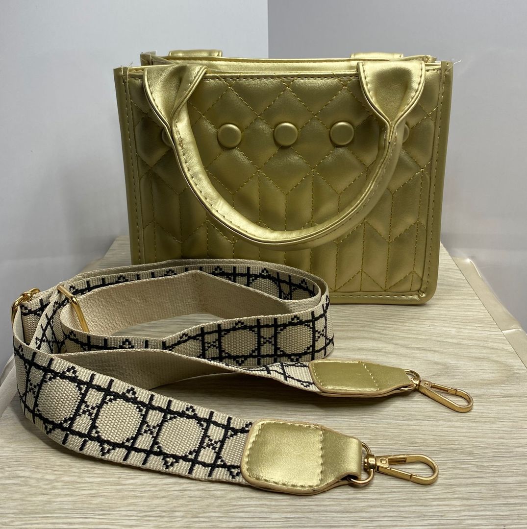 Bolso dorado 